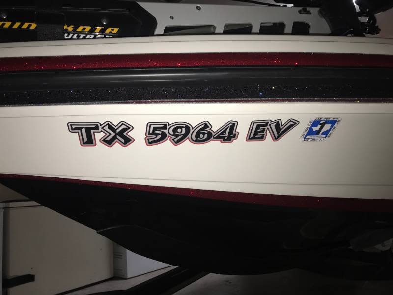 2019 Ranger Z520L boat Lettering from Gwen R, TX