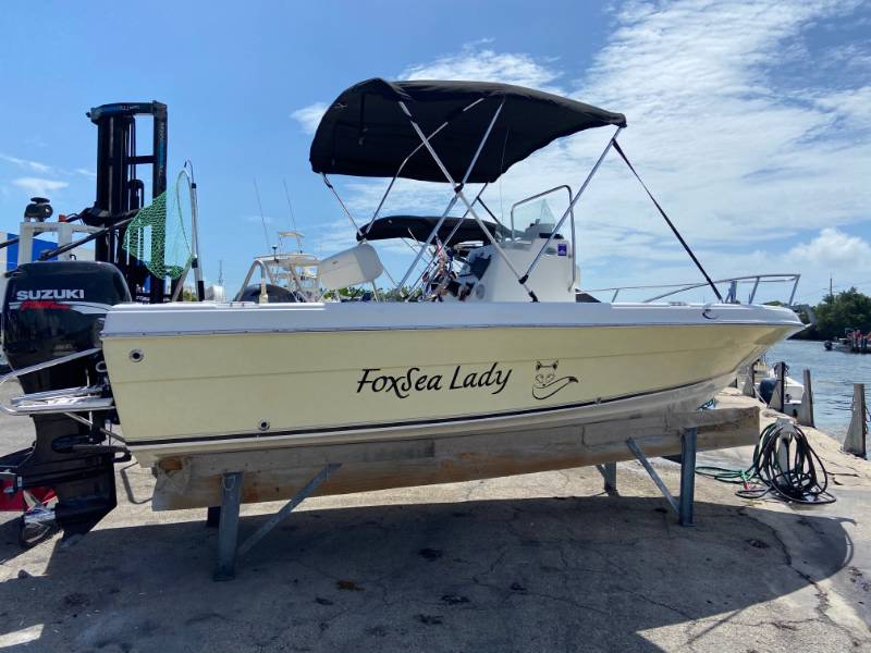 2007 SeaFox 20’ Boat Lettering and logo Lettering from SUSAN M, FL