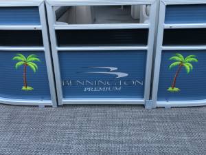 2019 Bennington  Pontoon Lettering from Dale M, FL